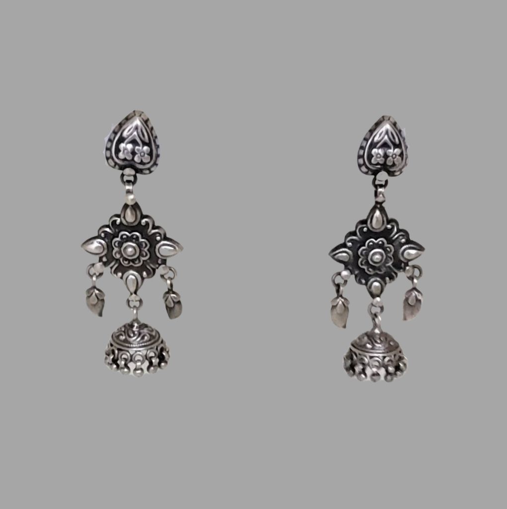 https://www.jewelnidhi.com/img/1610007366AQ EARING 0032.jpeg